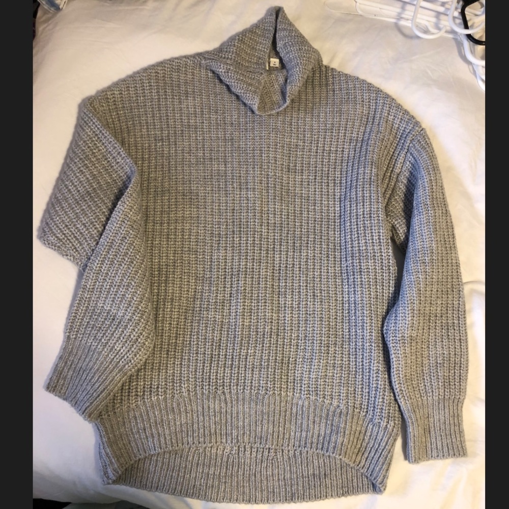 Gap Cable-knit Sweater